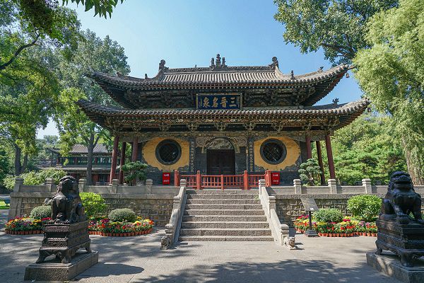 世界遺産の平遥古城と豪商邸宅の王家大院と太原を回る２日間の旅::ツアーポイント